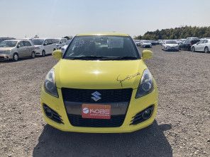 2015 Suzuki Swift thumbnail