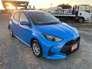2022 Toyota Yaris thumbnail
