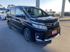 2016 Toyota Voxy thumbnail