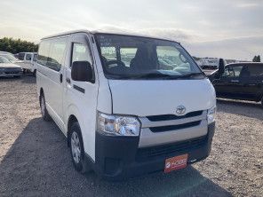 2015 Toyota Hiace thumbnail