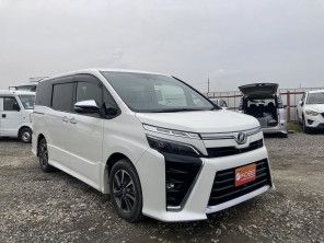 2019 Toyota Voxy thumbnail