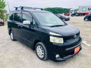 2008 Toyota Voxy thumbnail