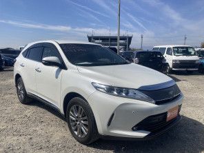 2019 Toyota Harrier thumbnail