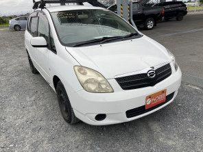 2003 Toyota Spacio thumbnail