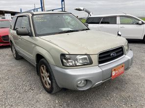 2004 Subaru Forester thumbnail