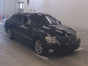 2006 Toyota Crown thumbnail