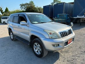 2005 Toyota Prado thumbnail