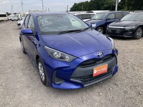 2020 Toyota Yaris thumbnail