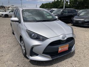 2020 Toyota Yaris thumbnail