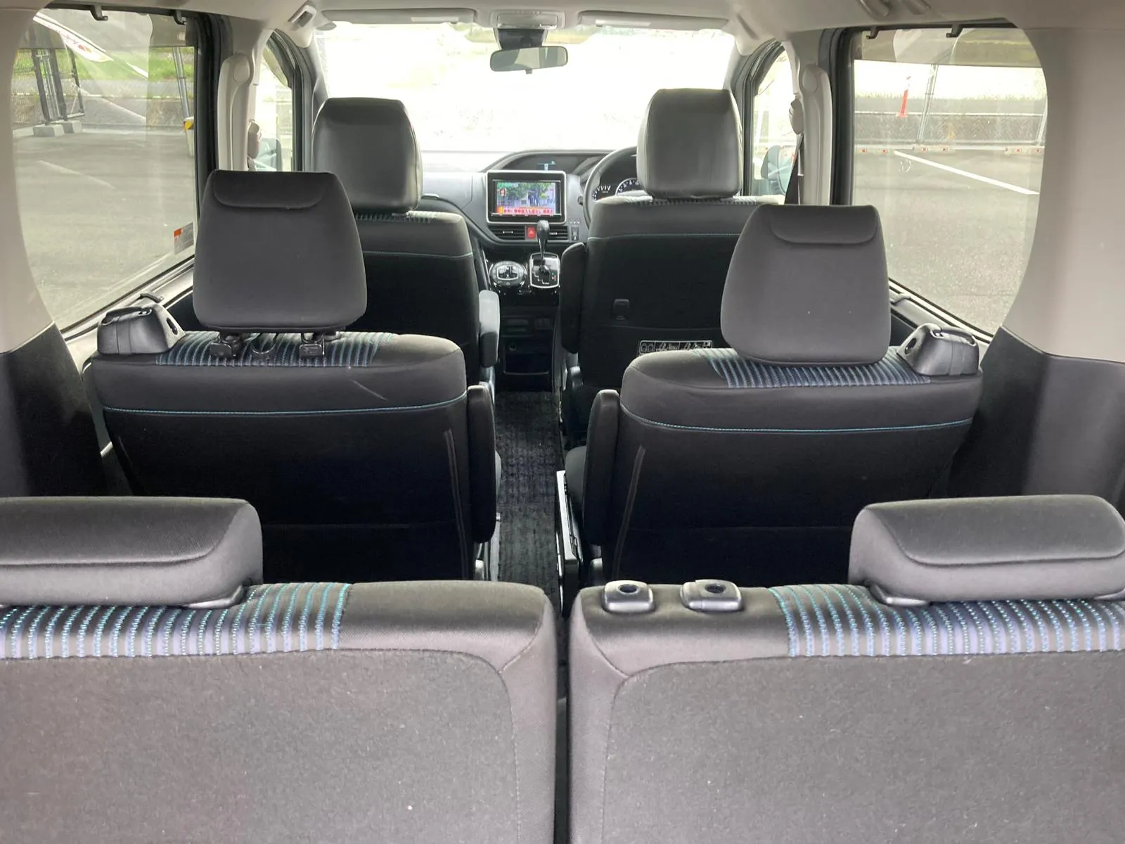 Vehicle Image - 13