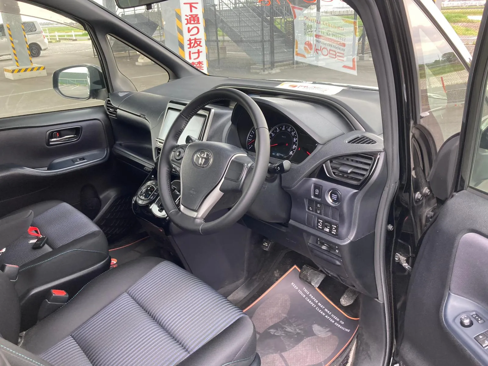 Vehicle Image - 25