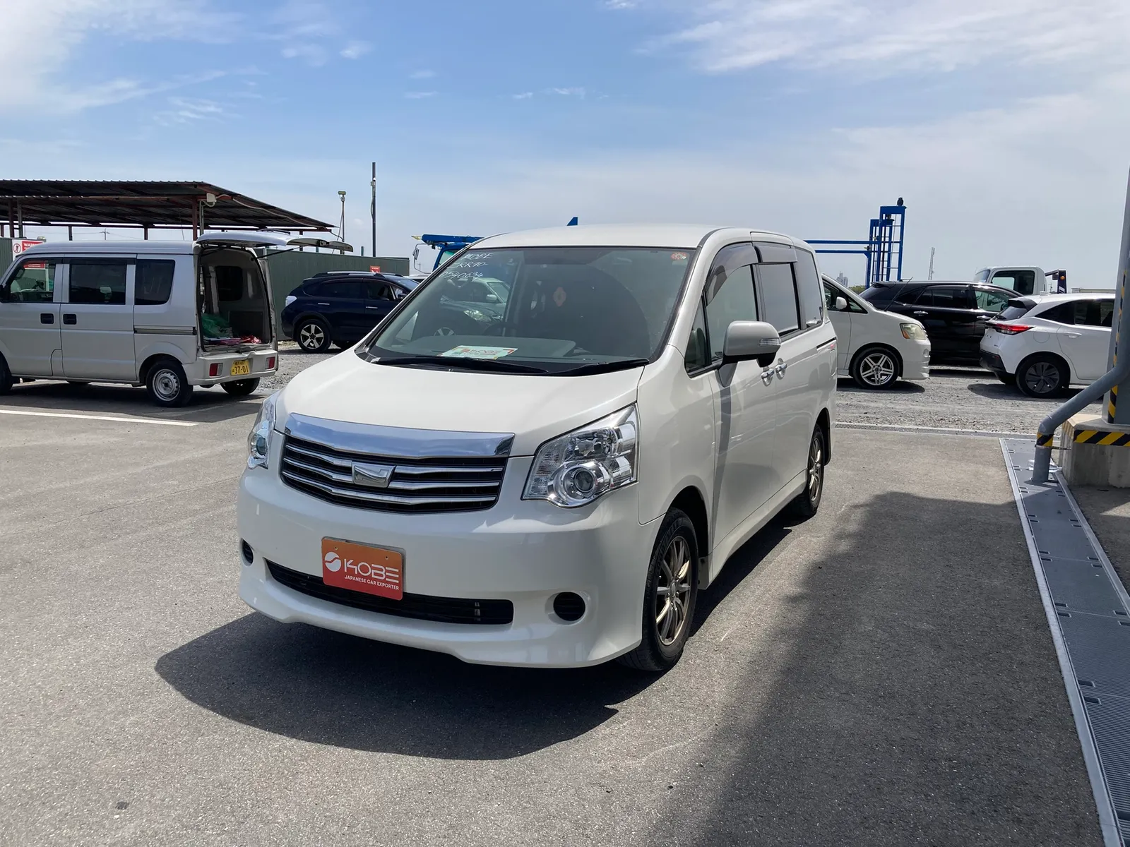 Vehicle Image - 3